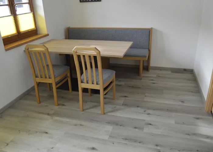 Ferienwohnungen Restaurant Pizzeria Langreiter